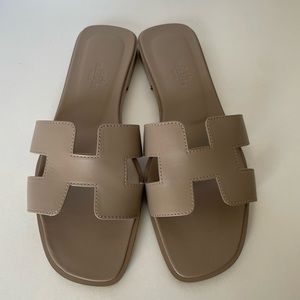 Hermes Oran sandals